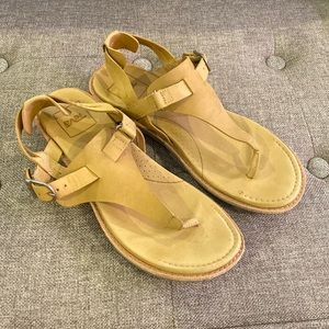Teva Blonde Leather Thong Sandals
